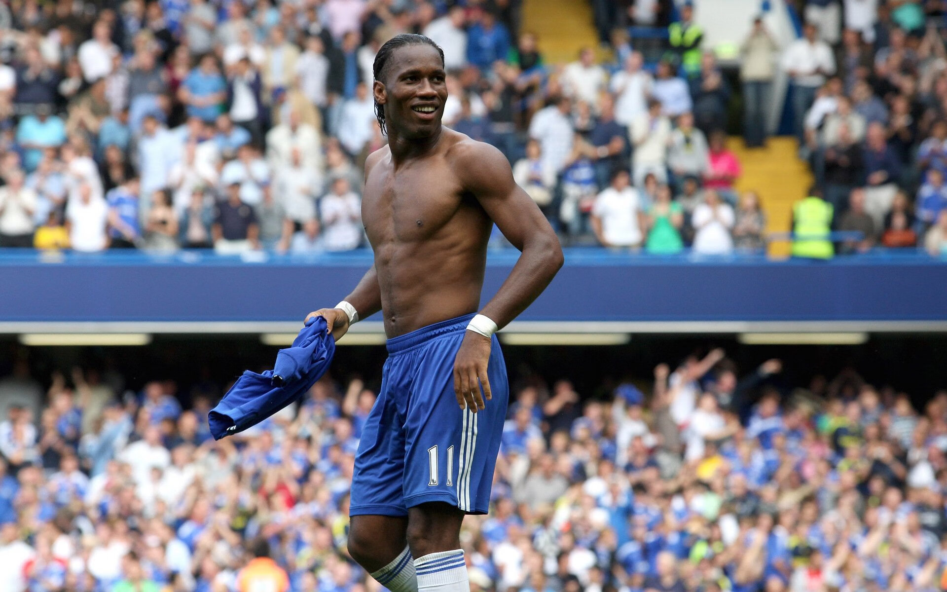 “马科斯·梅特罗的全能技术，让阿根廷美洲狮队稳居世界橄榄球强国”